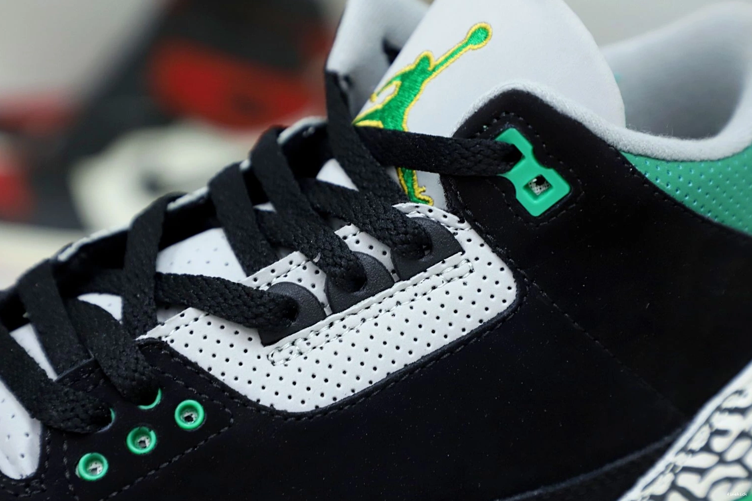 JORDAN PINE AIR GREEN 3 0107